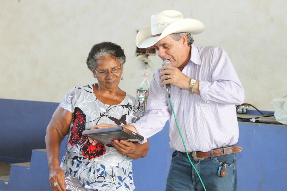 Deputado Ângelo Guerreiro vira cozinheiro em almoço beneficente