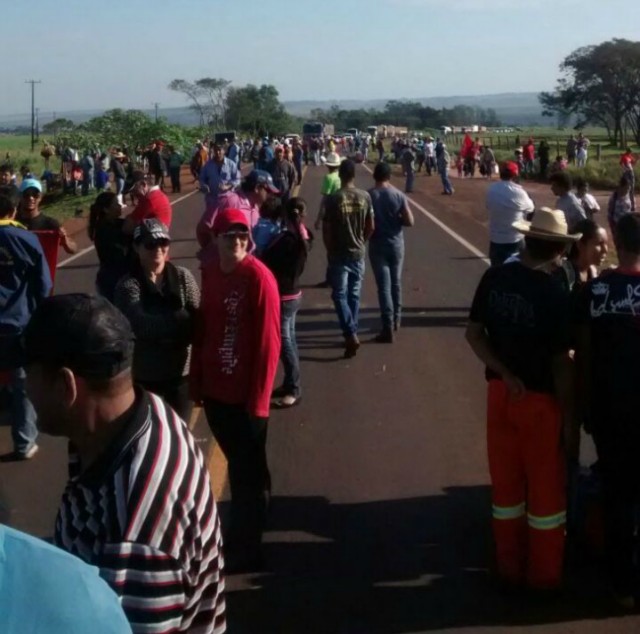 Movimentos sociais bloqueiam rodovias pelo Estado reivindicando por Reforma Agrária