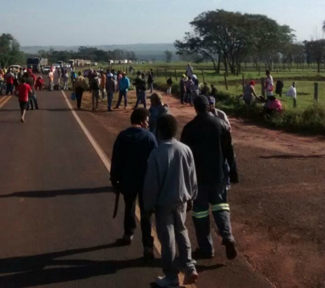 Movimentos sociais bloqueiam rodovias pelo Estado reivindicando por Reforma Agrária