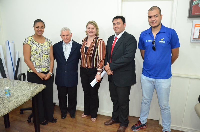 Prefeita recebe visita de representantes do COREN/MS