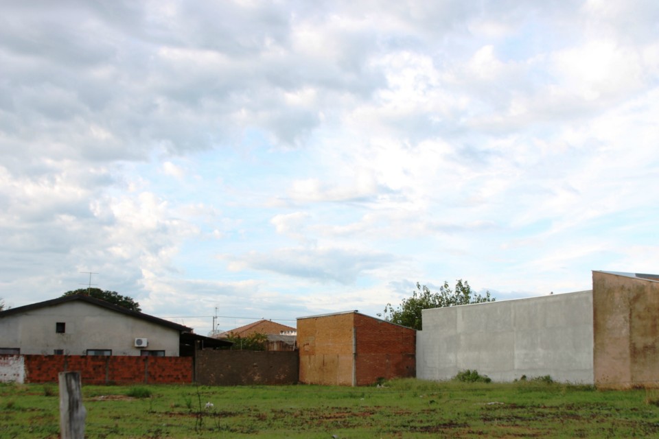 Previsão para o fim de semana é de sol e pancadas de chuva