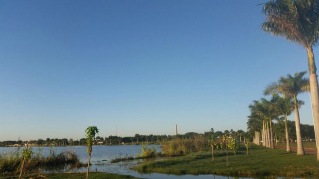 Segunda-feira inicia com sol e poucas nuvens em Três Lagoas