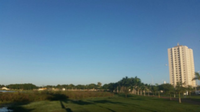 Segunda-feira inicia com sol e poucas nuvens em Três Lagoas