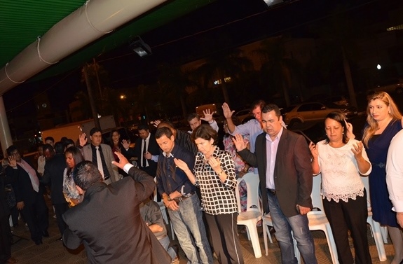 Culto do Centenário têm participação maciça da população na Praça Senador Ramez Tebet