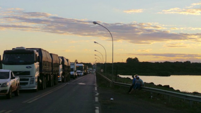 Três trabalhadores ficam feridos em acidente sobre a barragem do Jupiá