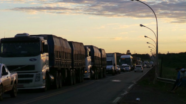 Três trabalhadores ficam feridos em acidente sobre a barragem do Jupiá