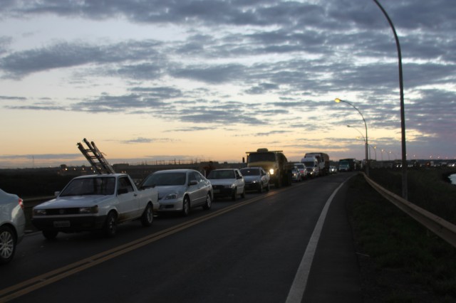 Três trabalhadores ficam feridos em acidente sobre a barragem do Jupiá