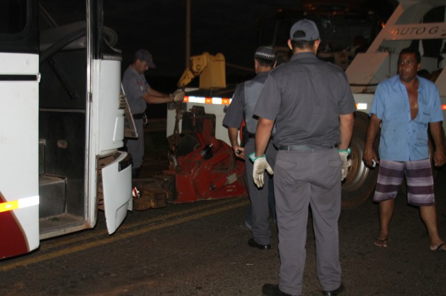 Três trabalhadores ficam feridos em acidente sobre a barragem do Jupiá