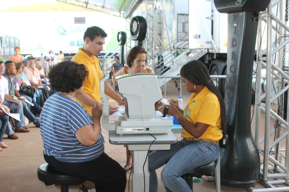 Caravana da Saúde atende mais de 1500 pessoas no 1º dia em Três Lagoas