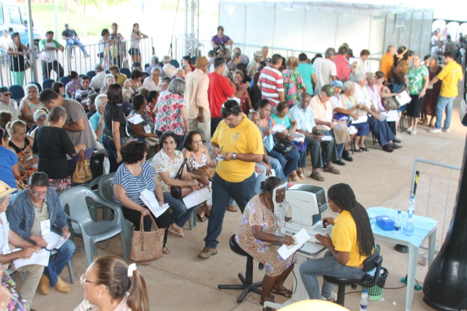 Caravana da Saúde atende mais de 1500 pessoas no 1º dia em Três Lagoas