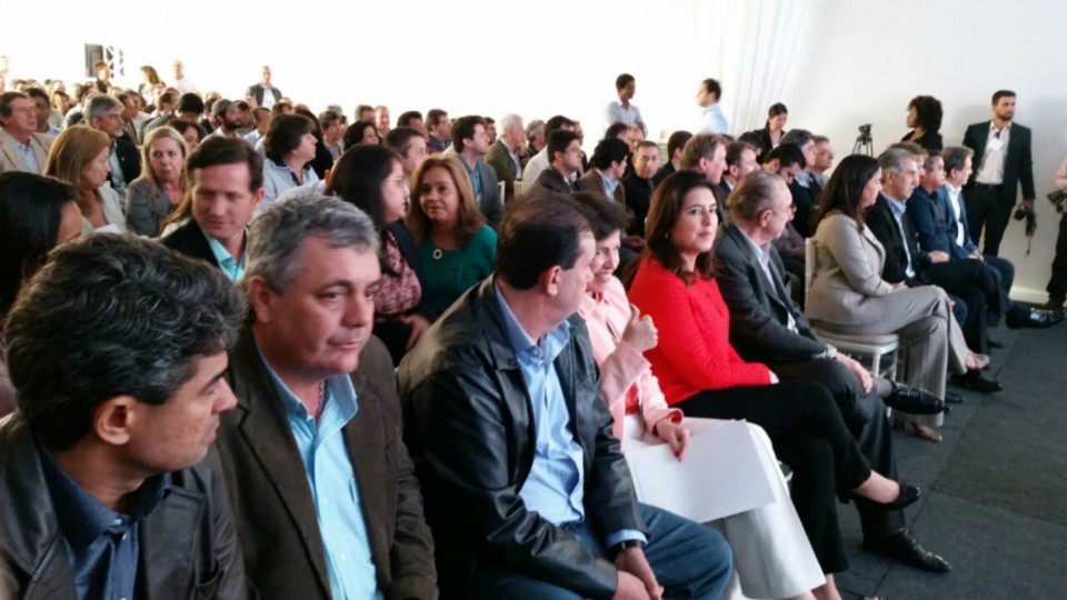 Autoridades acompanham lançamento da segunda unidade da Eldorado em Três Lagoas