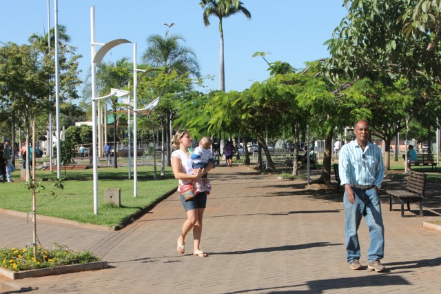 Inverno começa com sol e temperatura amena em Três Lagoas