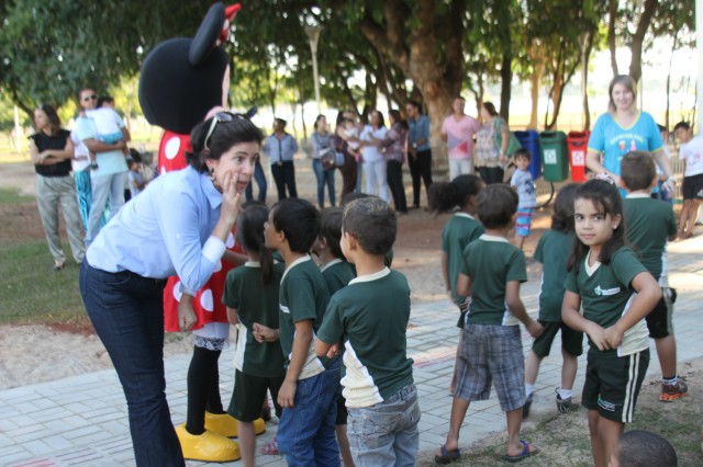 Novo parquinho infantil da Lagoa Maior é inaugurado com alegria e aplausos