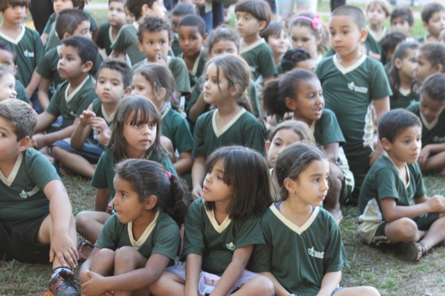 Novo parquinho infantil da Lagoa Maior é inaugurado com alegria e aplausos