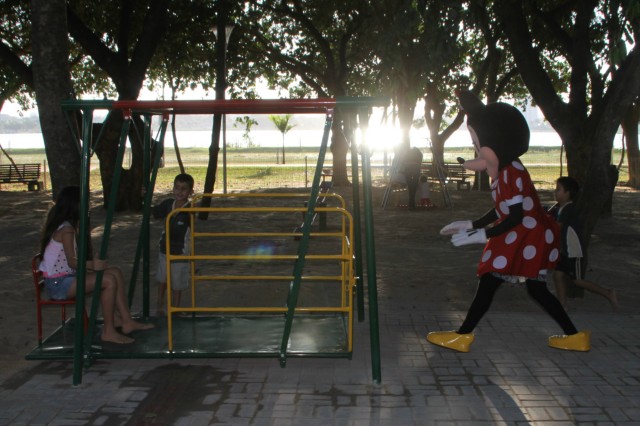 Novo parquinho infantil da Lagoa Maior é inaugurado com alegria e aplausos