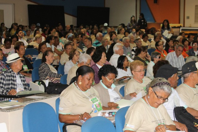 Conferência debate direitos e protagonismo do idoso na sociedade