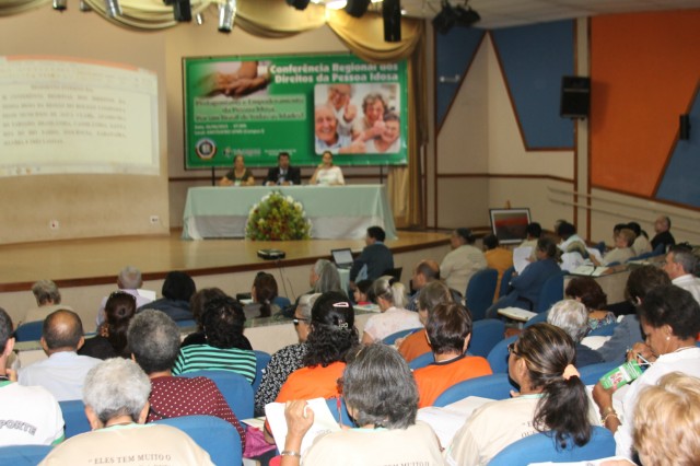 Conferência debate direitos e protagonismo do idoso na sociedade