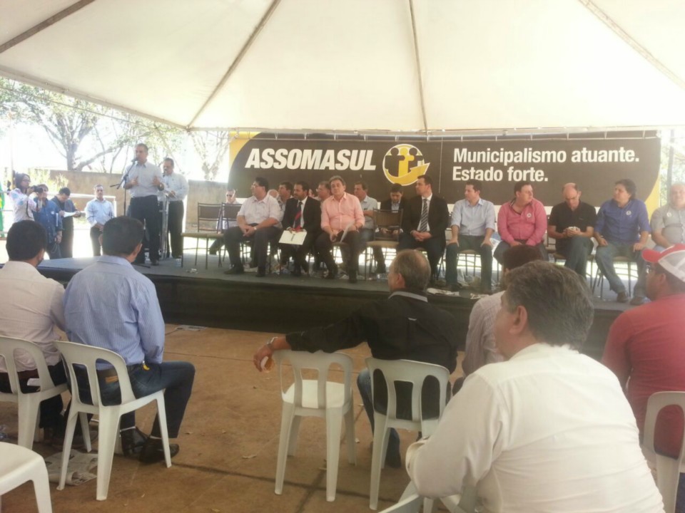 Marcia Moura participa de mobilização na sede da Assomasul, em Campo Grande
