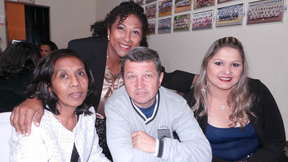 Cláudia comemora 50 anos com festa no Recanto do Galo Cláudia comemora 50 anos com festa no Recanto do Galo