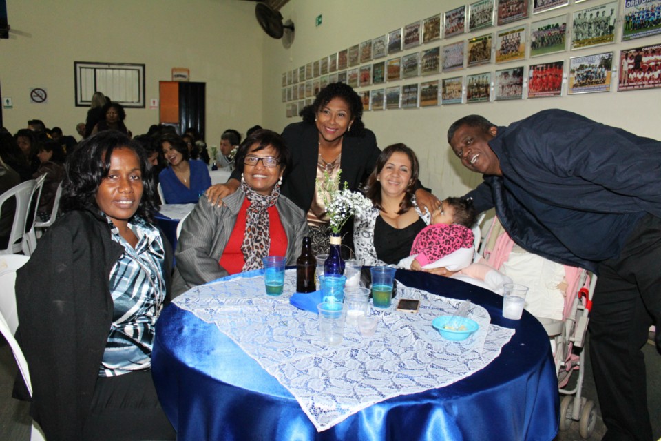 Cláudia comemora 50 anos com festa no Recanto do Galo Cláudia comemora 50 anos com festa no Recanto do Galo