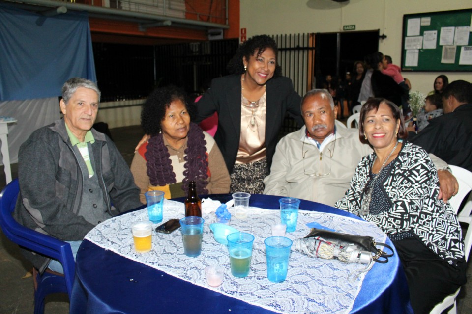 Cláudia comemora 50 anos com festa no Recanto do Galo Cláudia comemora 50 anos com festa no Recanto do Galo