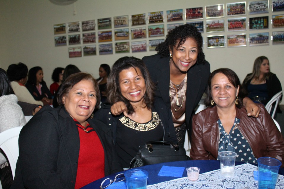 Cláudia comemora 50 anos com festa no Recanto do Galo Cláudia comemora 50 anos com festa no Recanto do Galo