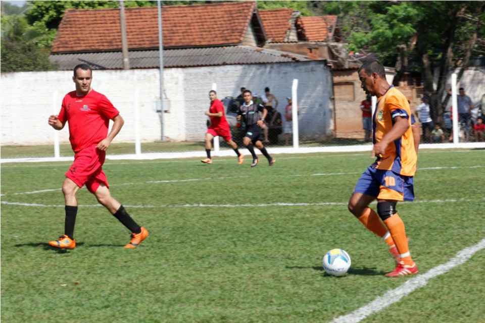 Aparecida do Taboado e Ribas passam à 4ª fase da Copa Assomasul de futebol