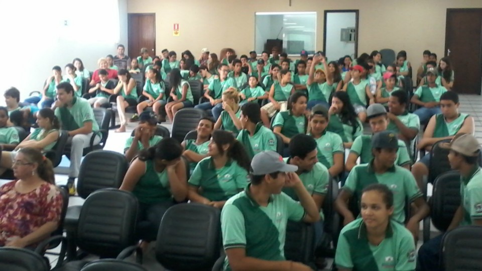 A convite da Câmara, Eduardo Rocha vem à Brasilândia debater drogas com alunos