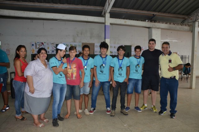 Escola Maria Eulália Vieira recebe atividades de encerramento da 2ª Semana da Juventude