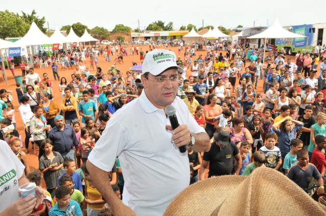 Ação Cidadania atrai 2 mil pessoas e faz 5,8 mil atendimentos na região do Nova Lima