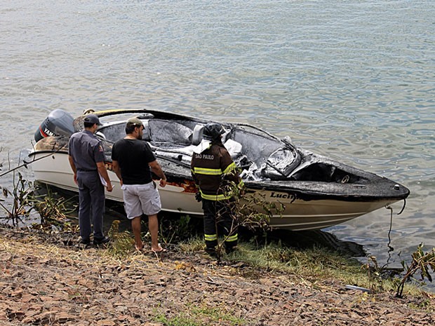 Promotor de Justiça sofre queimaduras em explosão de lancha no Rio Paraná