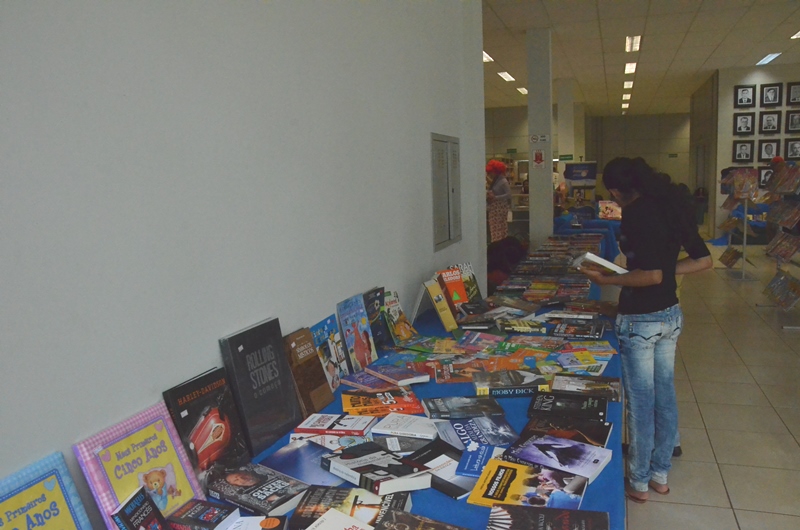 10ª Feira do Livro teve início nesta terça-feira, na Biblioteca Municipal “Rosário Congro”