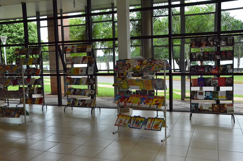 10ª Feira do Livro teve início nesta terça-feira, na Biblioteca Municipal “Rosário Congro”