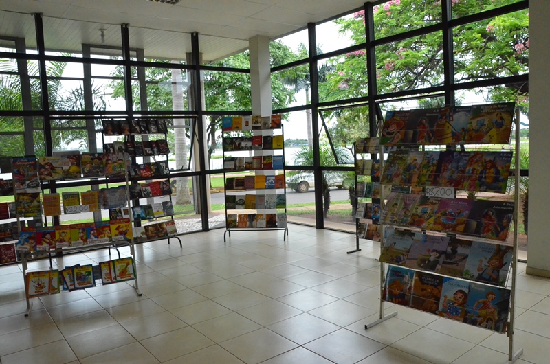 10ª Feira do Livro teve início nesta terça-feira, na Biblioteca Municipal “Rosário Congro”