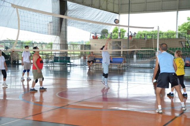 Equipes do vôlei adaptado intensificam treinamentos para a fase final da Livap