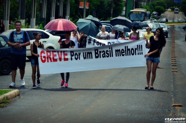 Caminhoneiro que bloquear estrada será multado