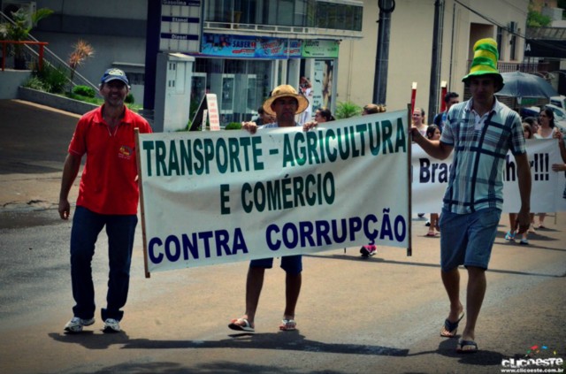 Caminhoneiro que bloquear estrada será multado