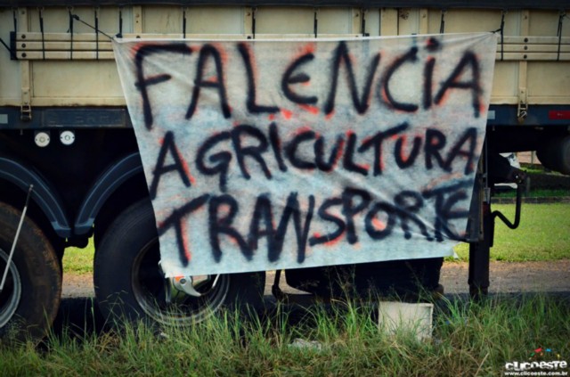 Caminhoneiro que bloquear estrada será multado