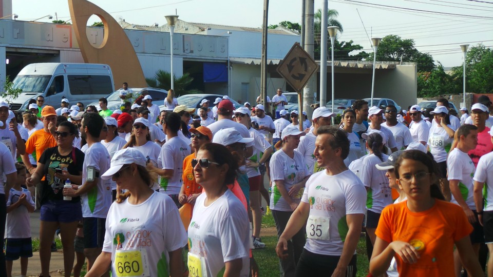 Corrida "O Valor da Vida" arrecada mais de quatro toneladas de alimentos