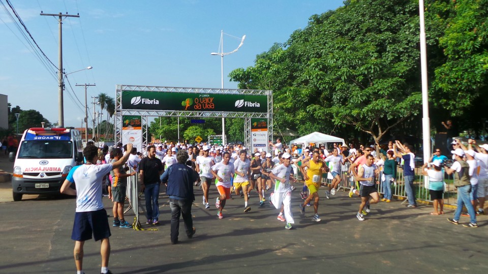 Corrida "O Valor da Vida" arrecada mais de quatro toneladas de alimentos