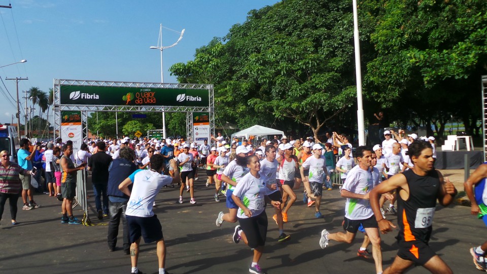 Corrida "O Valor da Vida" arrecada mais de quatro toneladas de alimentos