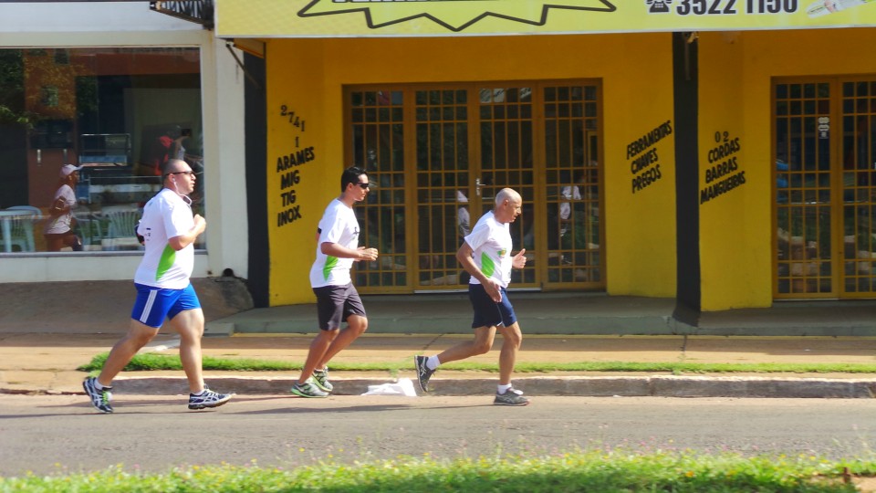 Corrida "O Valor da Vida" arrecada mais de quatro toneladas de alimentos