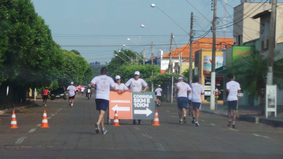 Corrida "O Valor da Vida" arrecada mais de quatro toneladas de alimentos