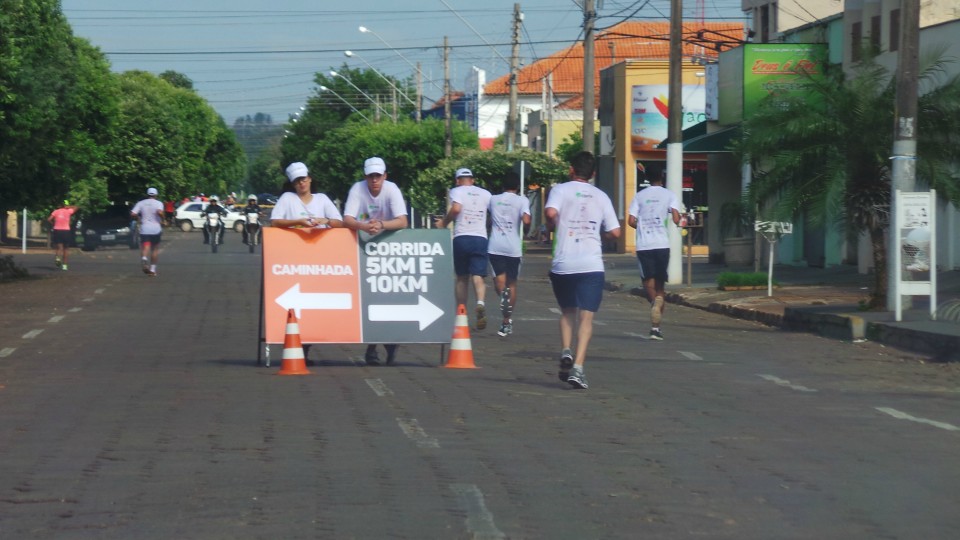 Corrida "O Valor da Vida" arrecada mais de quatro toneladas de alimentos