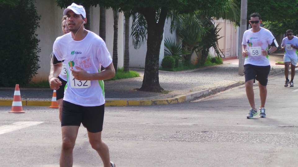 Corrida "O Valor da Vida" arrecada mais de quatro toneladas de alimentos