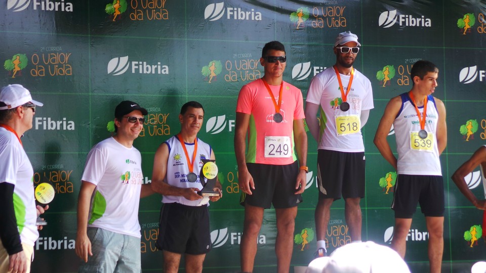 Corrida "O Valor da Vida" arrecada mais de quatro toneladas de alimentos