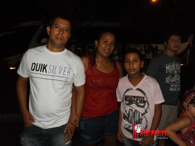 Com a magia do circo, a importância da água e o valor da imprensa, escolas de samba brilham na avenida