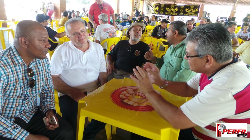 Irmã Norma e motociclistas de várias regiões prestigiam festa beneficente no Arenamix