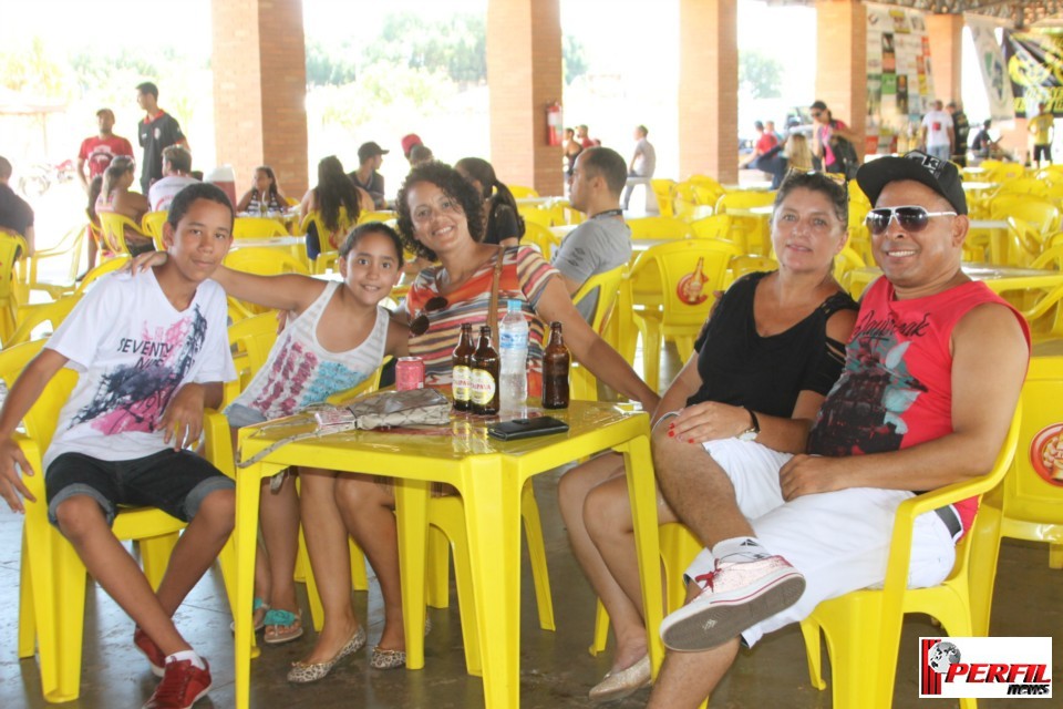 Irmã Norma e motociclistas de várias regiões prestigiam festa beneficente no Arenamix