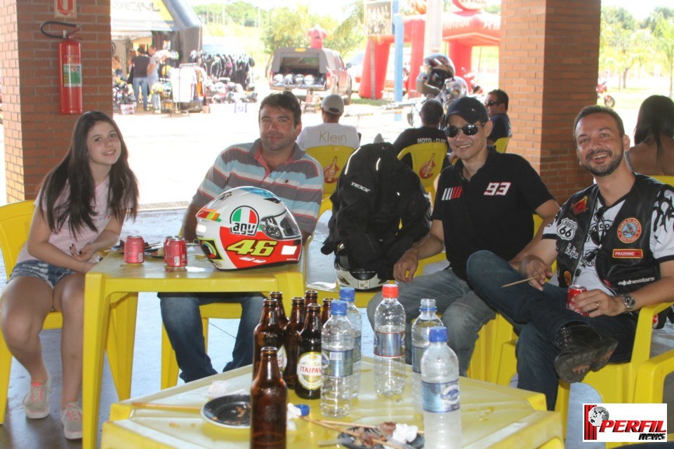 Irmã Norma e motociclistas de várias regiões prestigiam festa beneficente no Arenamix